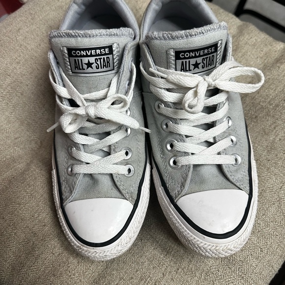 Size 7 converse all star - Picture 3 of 5